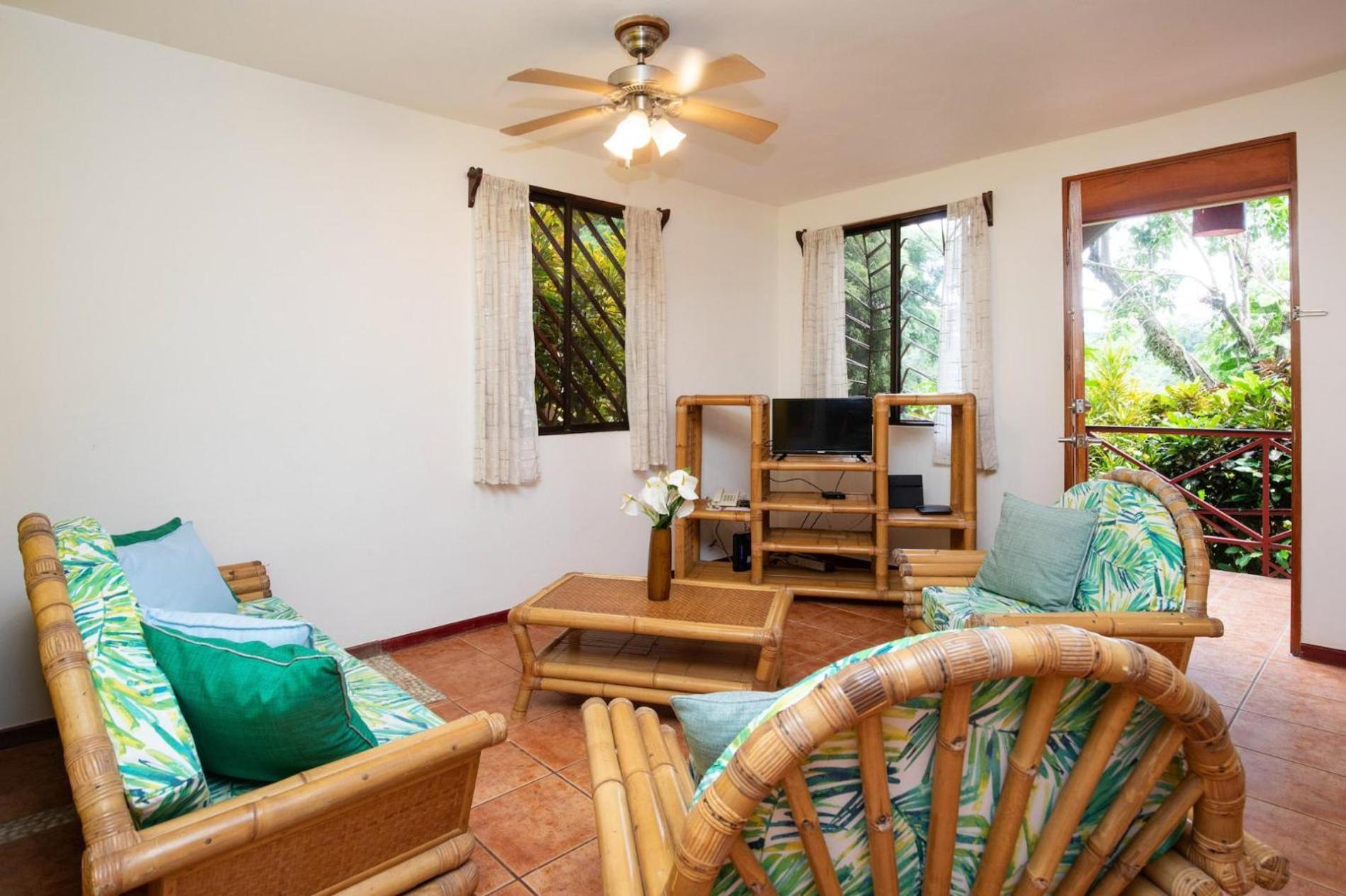 2br Ecocondo 2 Terrace Wildlife Visits *